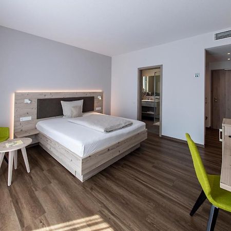Landhotel Hopp Garni Hessheim Exteriör bild